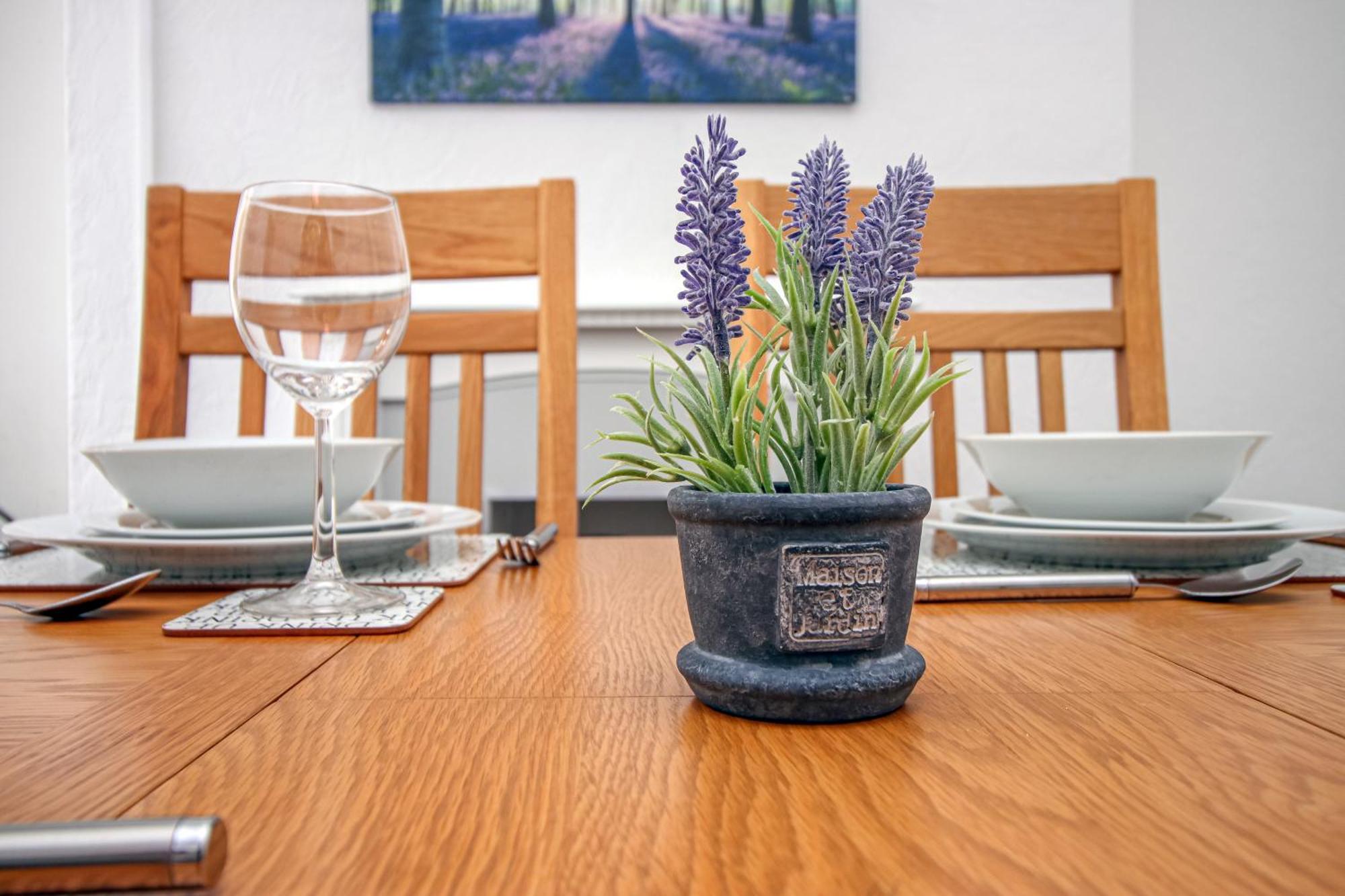 Norton Terrace Charming Home In The Beautiful Afan Forest By Staystaycations Port Talbot Exteriér fotografie